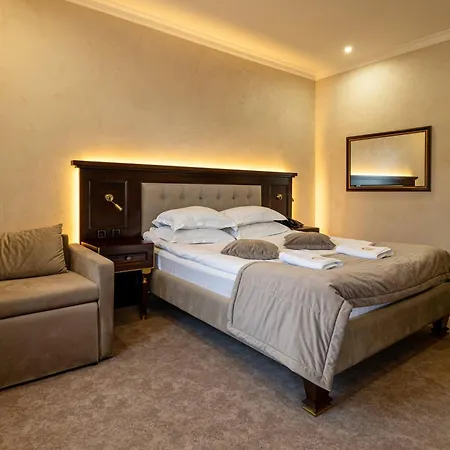 Marion Spa Hotel *